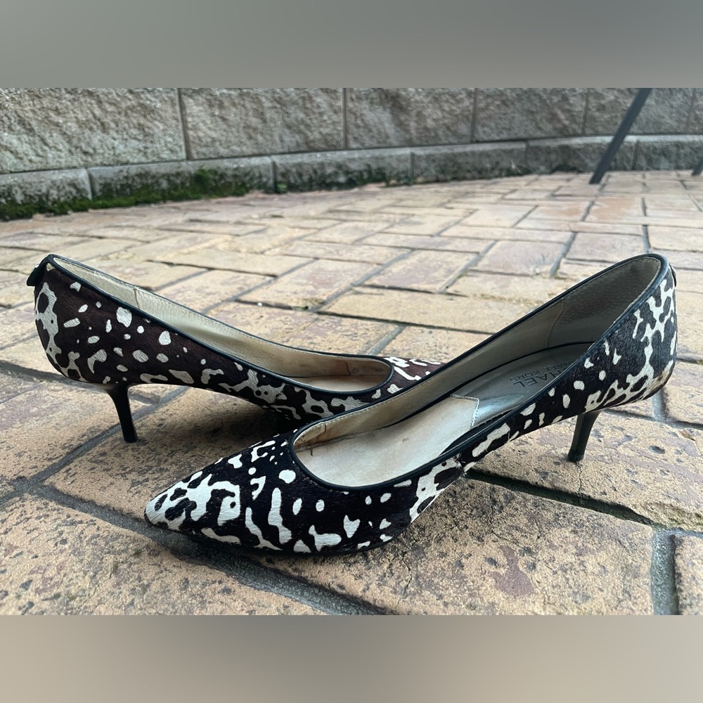 Michael Kors Woman Shoes Sz 9 animal print, printed haircalf white and black